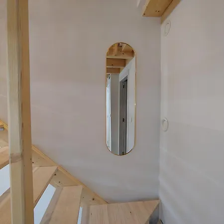 Mandarina - Unique In Valence